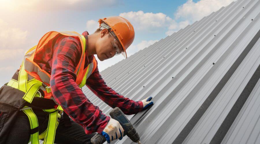 Owens Corning roofing contractor in Hamburg, IL